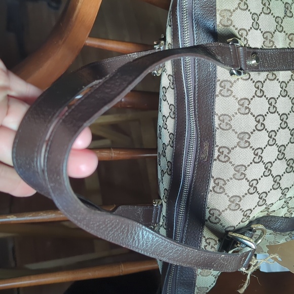 Gucci Beige and Brown Monogram Briefcase..with a COA. Very little flaws. - Picture 6 of 12